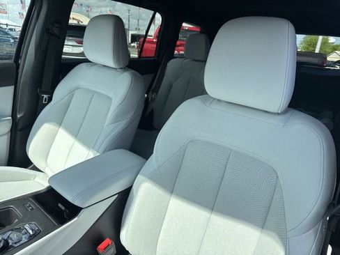 New 2026 Jeep Cherokee Laredo AWD/4WD image 11
