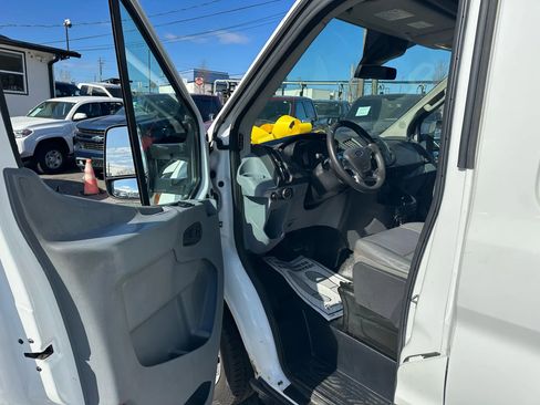Used 2018 Ford Transit 150 148 Medium Roof RWD image 18