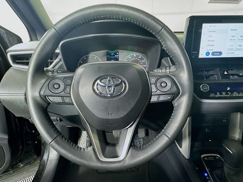 Used 2024 Toyota Corolla Cross AWD Hybrid image 15