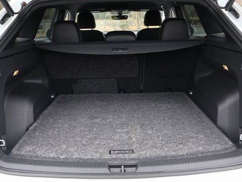 Certified 2023 Volkswagen Atlas Cross Sport SE image 16