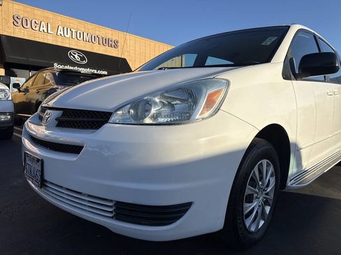 Used 2004 Toyota Sienna CE image 40