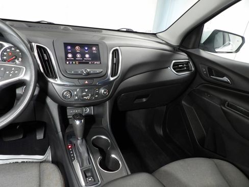Used 2021 Chevrolet Equinox LT AWD/4WD image 12