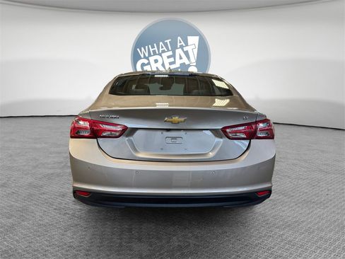 Used 2024 Chevrolet Malibu LT image 5