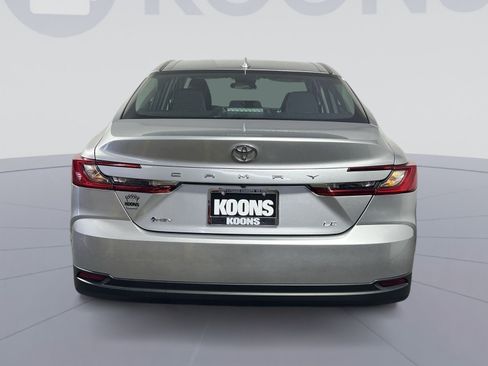 Used 2025 Toyota Camry LE FWD image 10