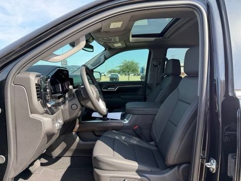 Used 2026 GMC Sierra 1500 SLT RWD image 14