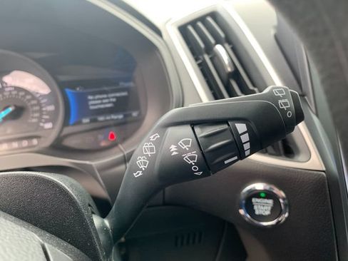 Used 2024 Ford Edge SE AWD/4WD image 29