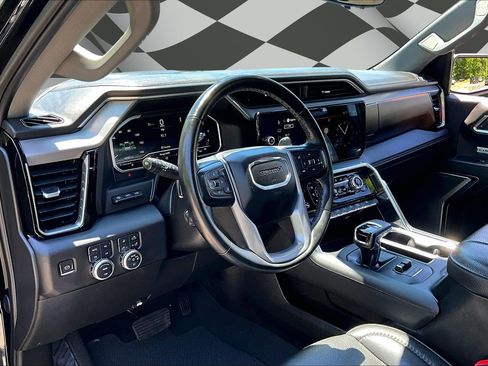 Used 2023 GMC Sierra 1500 Denali w/ Technology Package AWD/4WD image 13