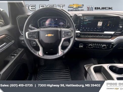 Used 2023 Chevrolet Silverado 1500 LT image 6
