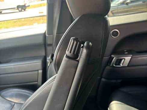 Used 2014 Land Rover Range Rover Sport HSE image 15