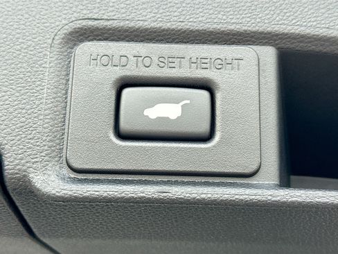 Used 2025 Acura RDX SH-AWD w/ Advance Package image 13