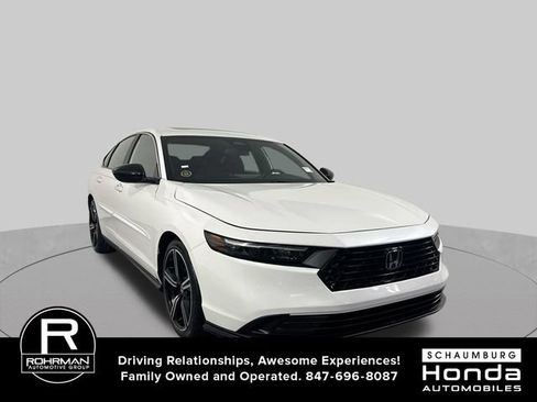 Used 2023 Honda Accord Sport image 3