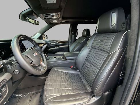 Used 2021 Cadillac Escalade ESV Premium Luxury Platinum AWD/4WD image 2