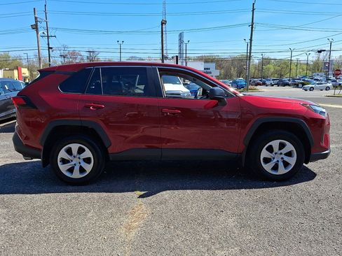 Used 2024 Toyota RAV4 LE image 6