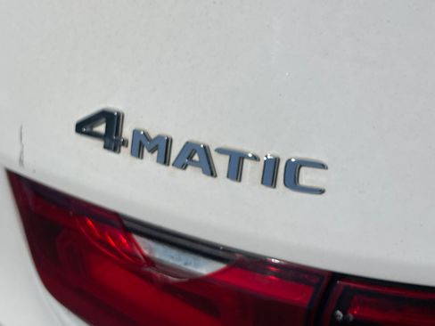 Used 2020 Mercedes-Benz GLB 250 4MATIC w/ Premium Package image 21