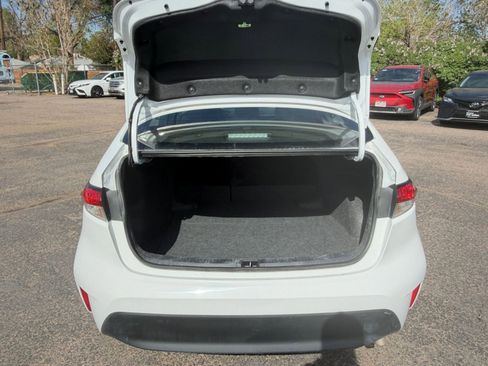 Used 2025 Toyota Corolla LE FWD image 29