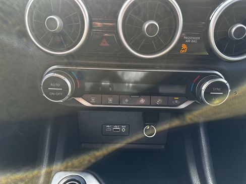 Used 2021 Nissan Sentra SV image 33