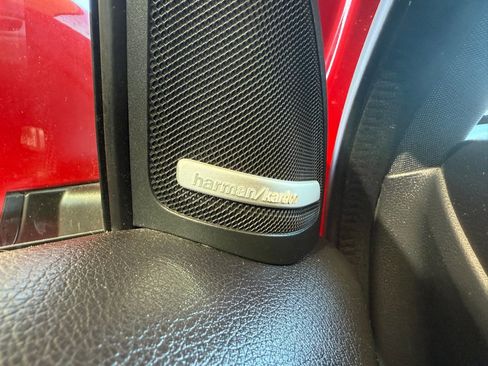 Used 2020 Mercedes-Benz GLA 250 4MATIC w/ AMG Line Exterior image 32