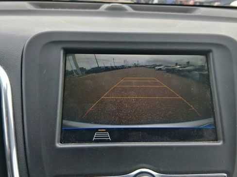 Used 2019 Chevrolet Equinox LT FWD image 8