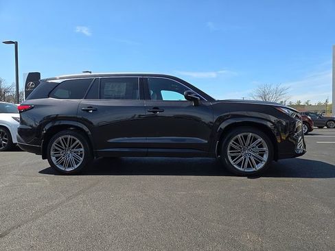 New 2026 Lexus TX 350 AWD image 2