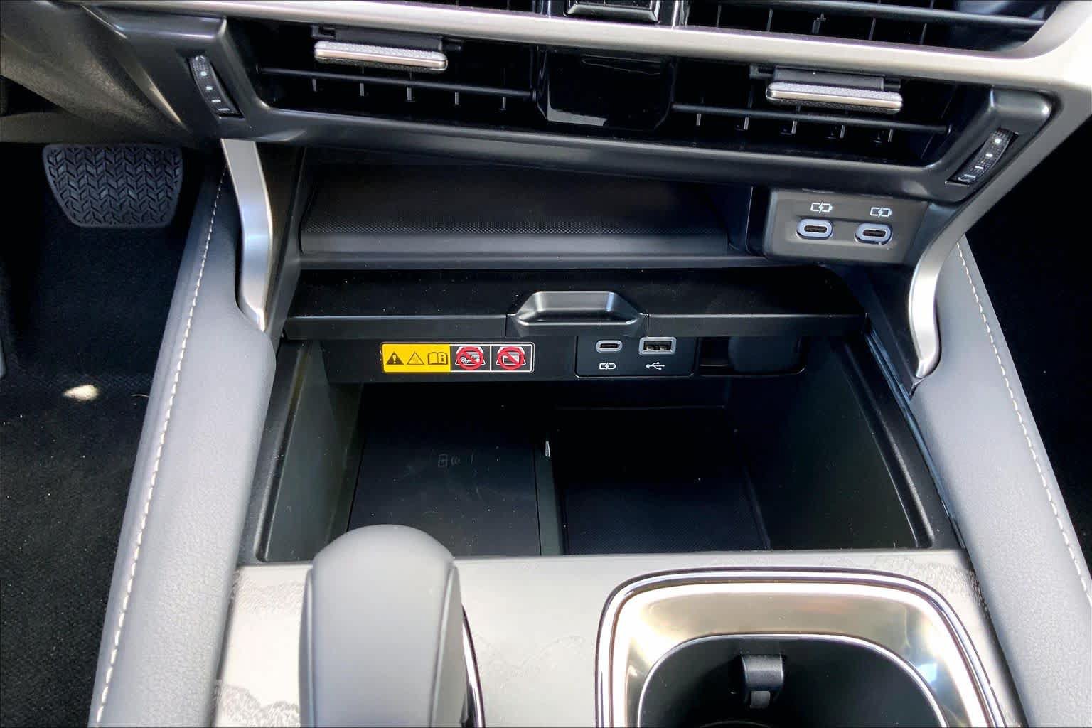 New 2026 Lexus RX 350h AWD/4WD image 18