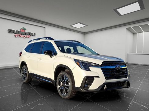 Used 2026 Subaru Ascent Limited AWD/4WD image 1