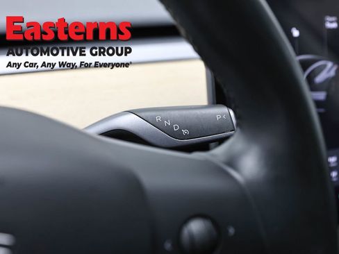 Used 2019 Tesla Model 3 Standard Range image 13