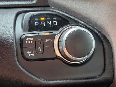 Used 2024 RAM 2500 Big Horn AWD/4WD image 18