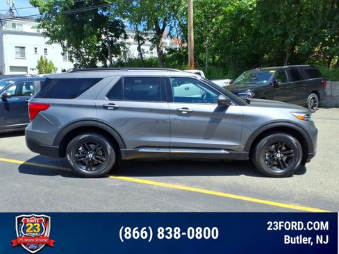 Certified 2022 Ford Explorer XLT AWD/4WD image 9