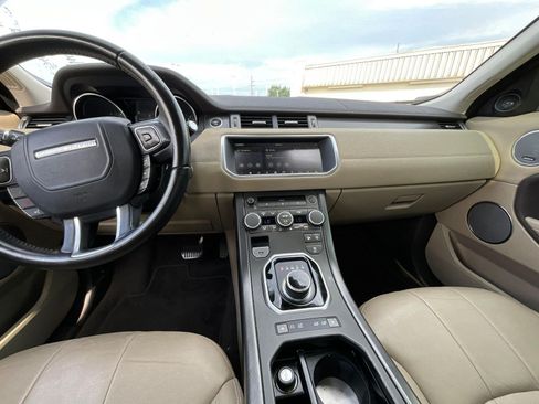 Used 2018 Land Rover Range Rover Evoque SE AWD/4WD image 9