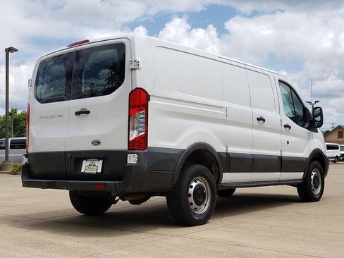 Used 2016 Ford Transit 250 130 Low Roof RWD image 6