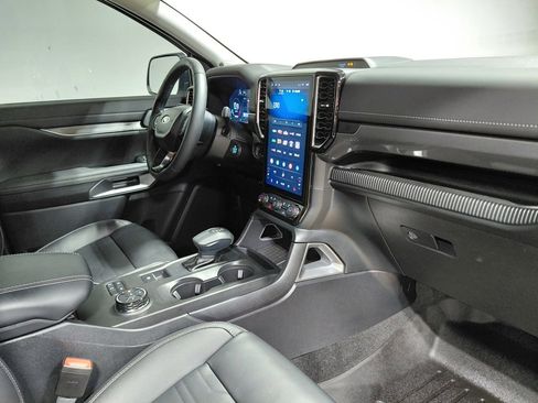 Certified 2024 Ford Ranger Lariat w/ Advanced Towing Package image 28