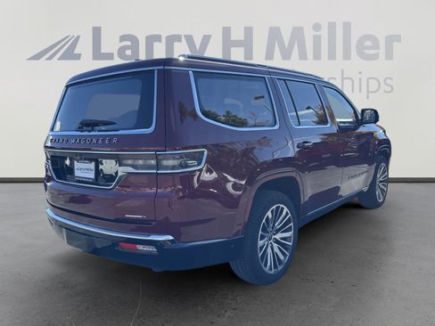 New 2024 Jeep Grand Wagoneer Series III w/ HD Trailer Tow Package image 8