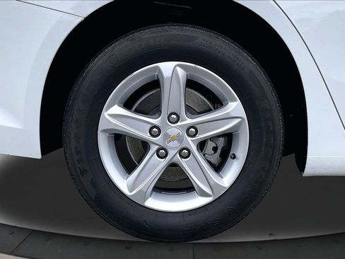 Used 2024 Chevrolet Malibu LT FWD image 35