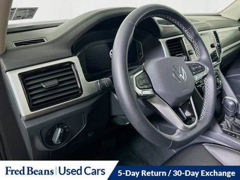 Used 2023 Volkswagen Atlas SE image 9