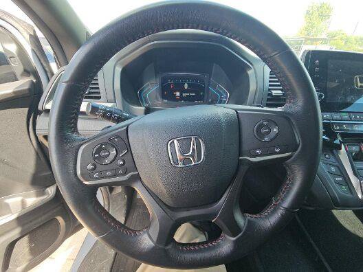 Used 2024 Honda Odyssey Sport image 12