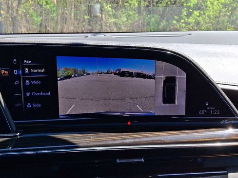 Used 2023 Cadillac Escalade Premium Luxury AWD/4WD image 20