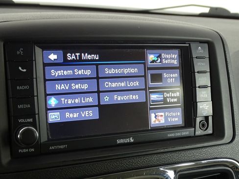 Used 2014 Chrysler Town & Country Touring-L w/ Driver Convenience Group image 32