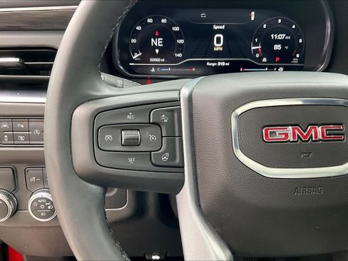 Certified 2024 GMC Yukon SLT w/ SLT Luxury Package RWD image 24
