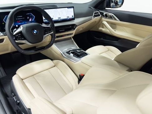 Certified 2025 BMW 430i xDrive Convertible AWD/4WD image 19