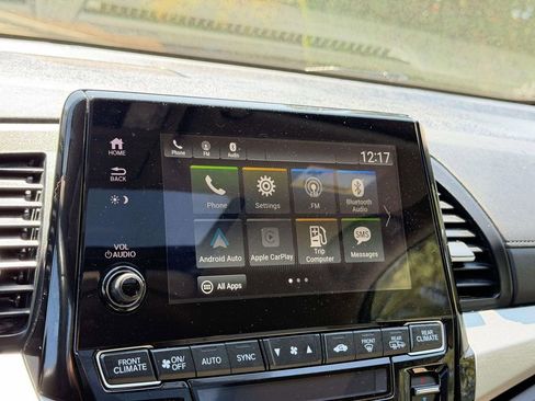 Used 2023 Honda Odyssey EX-L image 3