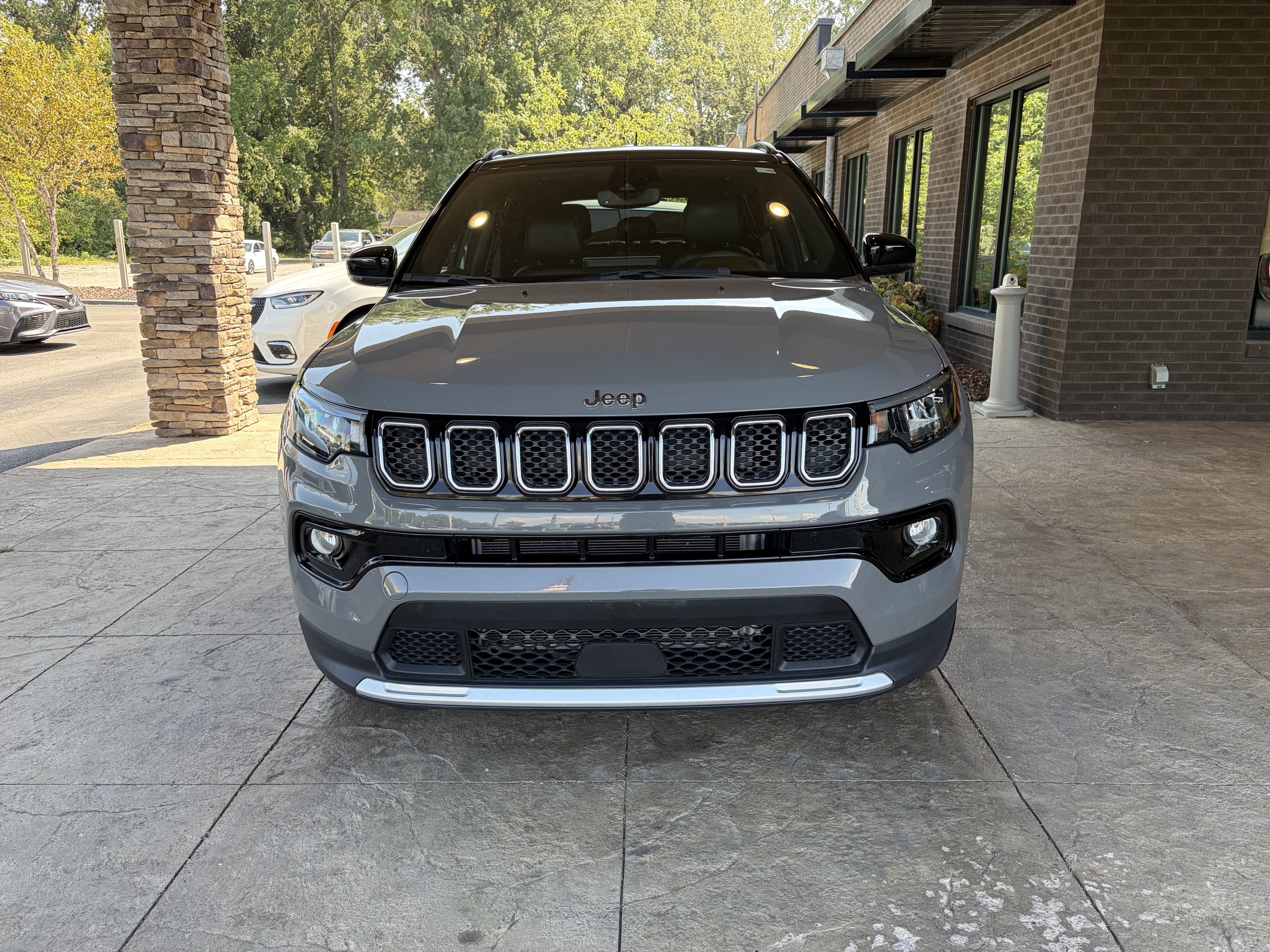 Used 2024 Jeep Compass Limited AWD/4WD image 3