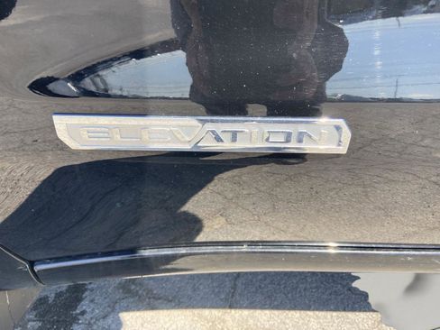 Used 2024 GMC Sierra 1500 Elevation image 18