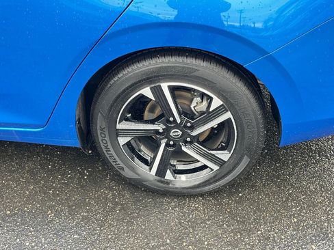 Used 2025 Nissan Sentra SV image 30