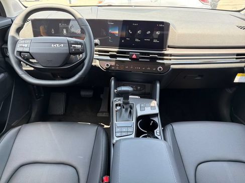 New 2026 Kia Sportage EX w/ EX Panorama Roof Package FWD image 9