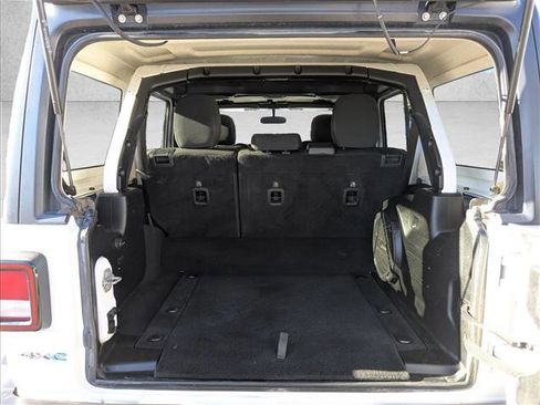 Used 2023 Jeep Wrangler Unlimited image 6