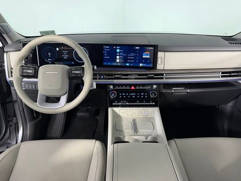 Used 2025 Hyundai Santa Fe Limited FWD image 15