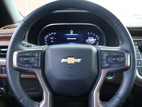 Used 2023 Chevrolet Tahoe High Country w/ Premium Package 2 AWD/4WD image 16