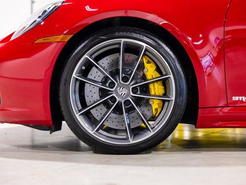 Used 2021 Porsche 911 Targa 4S Heritage Design image 20