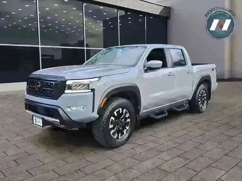 Used 2024 Nissan Frontier PRO-4X w/ Pro Convenience Package image 1