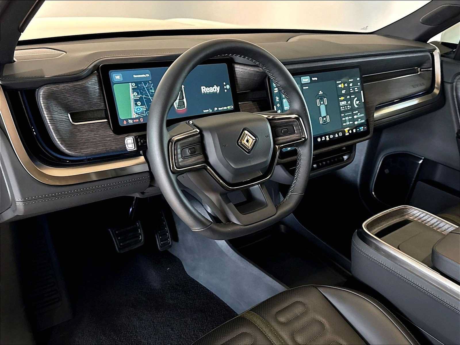 Used 2026 Rivian R1S Adventure Dual AWD/4WD image 8